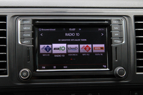 Volkswagen Transporter 2.0 TDI L2H1 Comfortline / App Connect / Trekhaak / Navi / cruise / Imperiaal