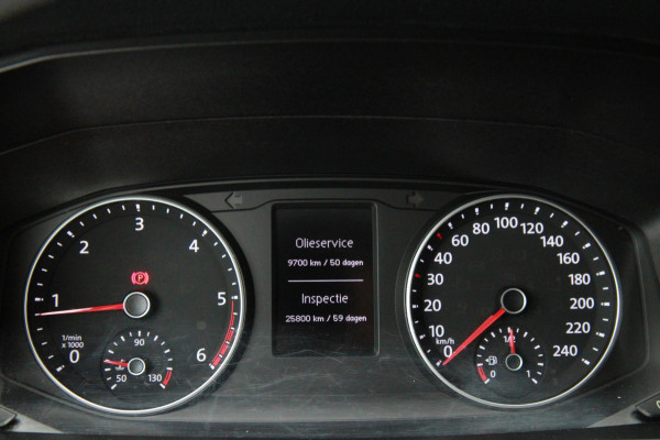 Volkswagen Transporter 2.0 TDI L2H1 Comfortline / App Connect / Trekhaak / Navi / cruise / Imperiaal