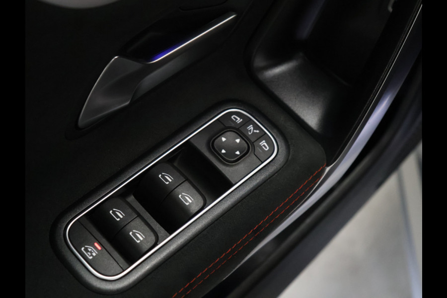 Mercedes-Benz CLA-Klasse Shooting Brake 250 e Business Solution AMG Limited [SCHUIFKANTELDAK, MEMORY SEATS, CAMERA, PDC V+A, CRUISE CONTROL, SFEERVERLICHTING, STOELVERWARMING, BLUETOOTH, NAVIGATIE, AIRCO, AMG PAKKET, NIEUWSTAAT]