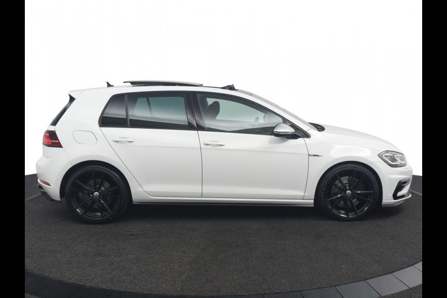 Volkswagen Golf 7.5 R 4Motion*AKRA*DSG*PANO*CAMERA*ACC*BLINDSP*BTW
