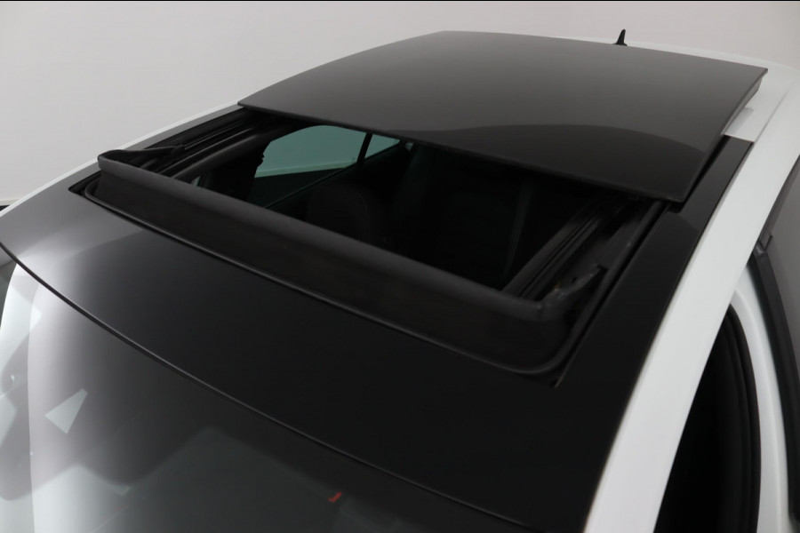 Volkswagen Golf 7.5 R 4Motion*AKRA*DSG*PANO*CAMERA*ACC*BLINDSP*BTW