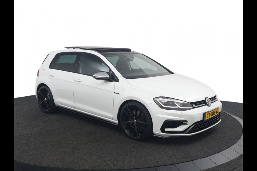 Volkswagen Golf 7.5 R 4Motion*AKRA*DSG*PANO*CAMERA*ACC*BLINDSP*BTW