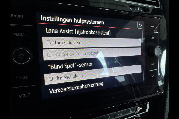 Volkswagen Golf 7.5 R 4Motion*AKRA*DSG*PANO*CAMERA*ACC*BLINDSP*BTW