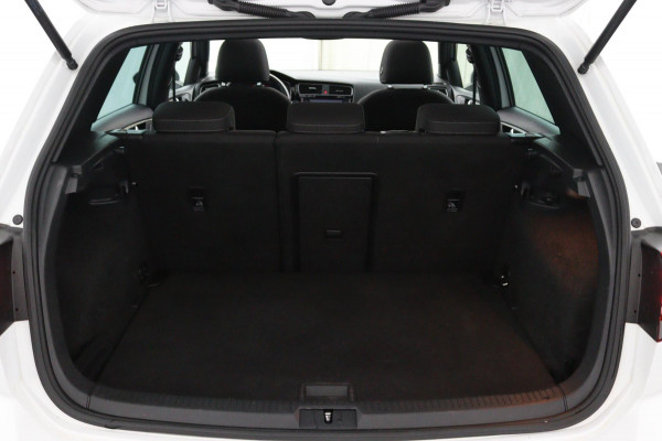 Volkswagen Golf 7.5 R 4Motion*AKRA*DSG*PANO*CAMERA*ACC*BLINDSP*BTW