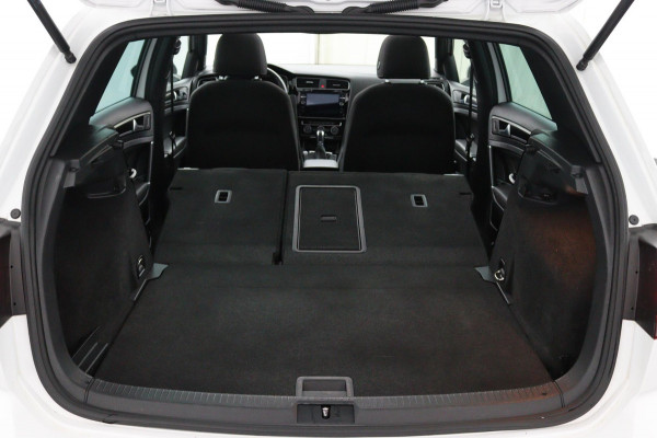 Volkswagen Golf 7.5 R 4Motion*AKRA*DSG*PANO*CAMERA*ACC*BLINDSP*BTW
