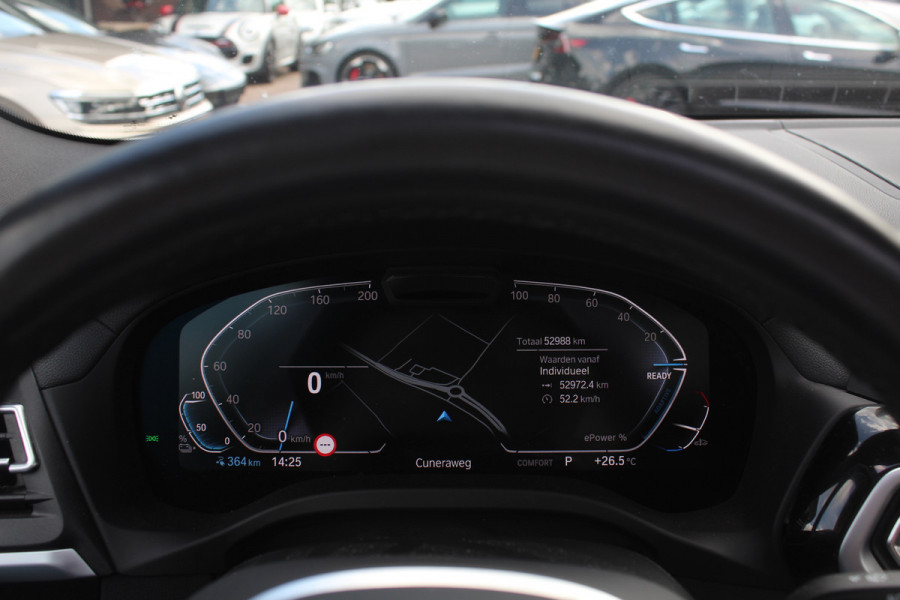 BMW iX3 High Executive 80 kWh / SoH 98.4% / Trekhaak / Panoramadak / 360Camera / Head-up / 20'' / Leder / Harman Kardon / Sfeerverlichting / Dodehoek / DAB / Stuur+Stoelverwarming / ACC