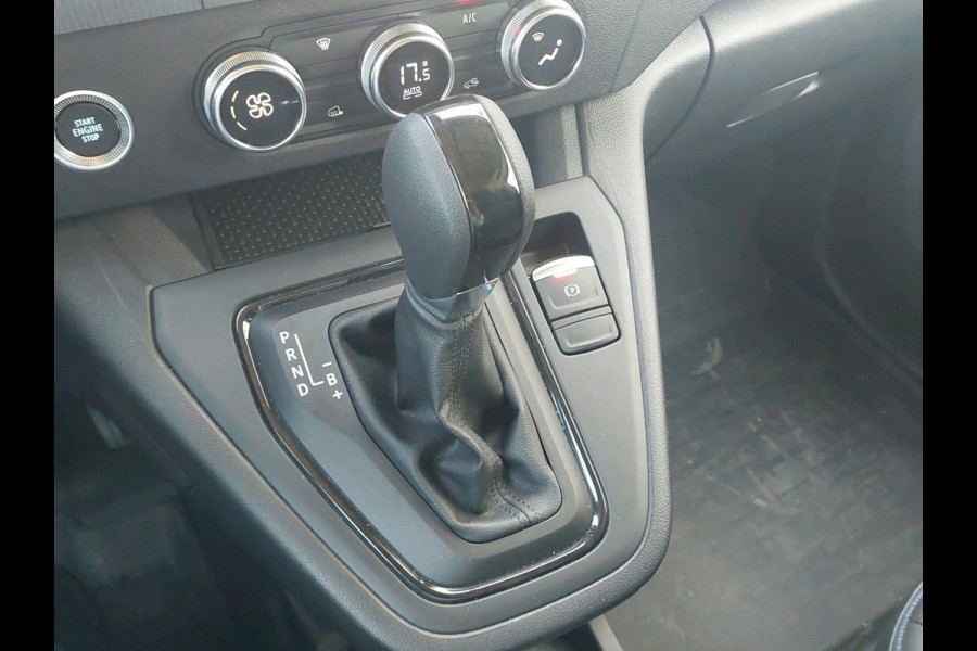Nissan Townstar Tekna L1 45 kWh Laad ruimte voorzien  van vloer plaat en wandbekleding