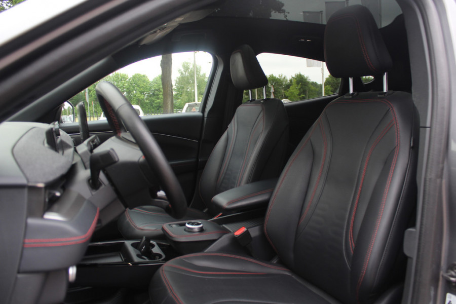 Ford Mustang Mach-E Extended First Edition AWD 98 kWh / SoH 94.9% / Trekhaak / Panoramadak / Camera / Leder / 19'' / B&O / Keyless / DAB / Dodehoek / ACC / Navigatie / Sfeerverlichting / Stoelverwarming