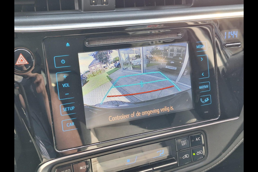 Toyota Auris 1.8 Hybrid Dynamic | Navigatie, 16 inch, Parkeercamera, Cruise control, Stuurbediening, Bluetooth