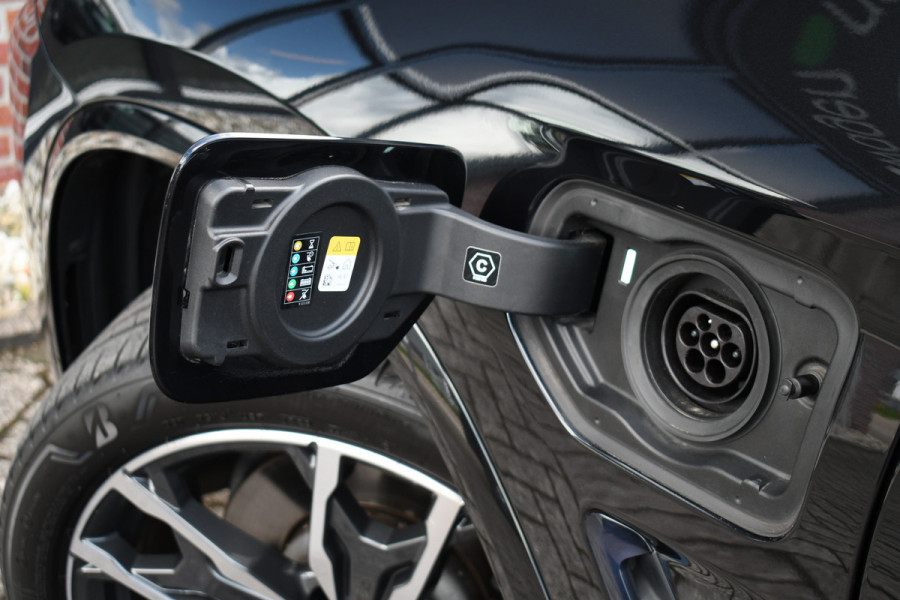 BMW X3 xDrive30e M-Sport Pano El-zetels Laser HUD 20inch Shadowline