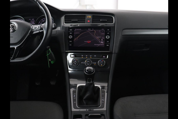 Volkswagen Golf 1.0 TSI Comfortline | Carplay | Adaptive cruise | Navigatie | Climate control | Parkeerhulp | Bluetooth