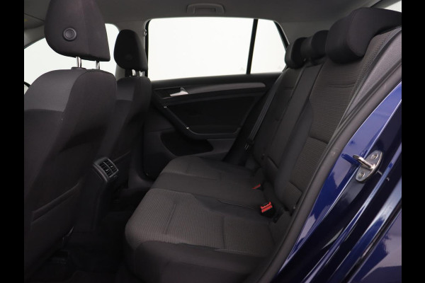 Volkswagen Golf 1.0 TSI Comfortline | Carplay | Adaptive cruise | Navigatie | Climate control | Parkeerhulp | Bluetooth