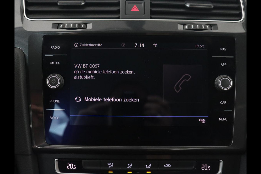 Volkswagen Golf 1.0 TSI Comfortline | Carplay | Adaptive cruise | Navigatie | Climate control | Parkeerhulp | Bluetooth
