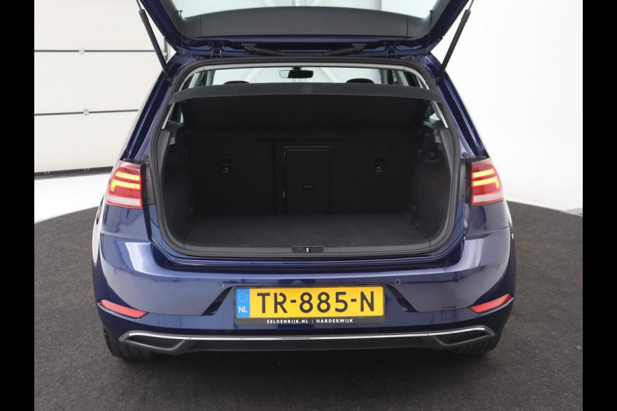 Volkswagen Golf 1.0 TSI Comfortline | Carplay | Adaptive cruise | Navigatie | Climate control | Parkeerhulp | Bluetooth
