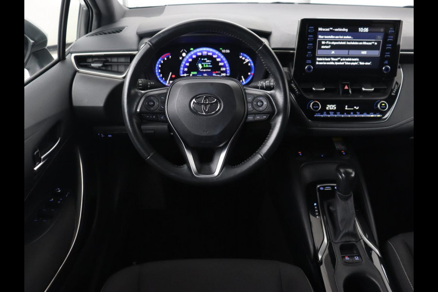 Toyota Corolla 1.8 Hybrid Business Plus | Trekhaak | Stoelverwarming | Camera | Carplay | Adaptive cruise | Full LED | Keyless
