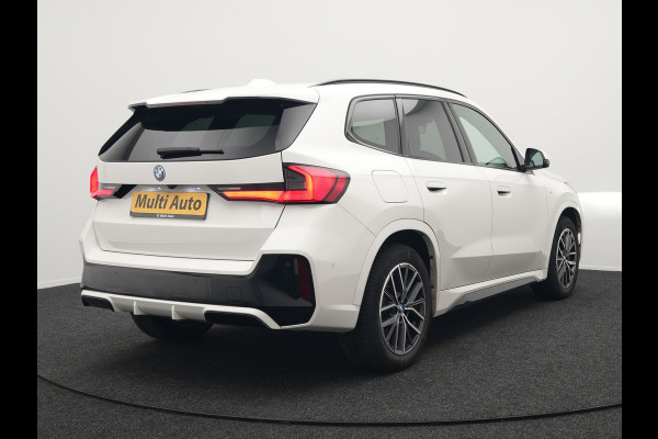 BMW X1 xDrive30e M Sport Plug In Hybrid 326pk Dealer O.H PHEV | Trekhaak Af Fabriek | Head Up | 360 Camera | Adaptive Cruise | Harman Kardon | Alcantara Sportstoelen Memory & Verwarmd | Apple Carplay | Navigatie | Sfeerverlichting |