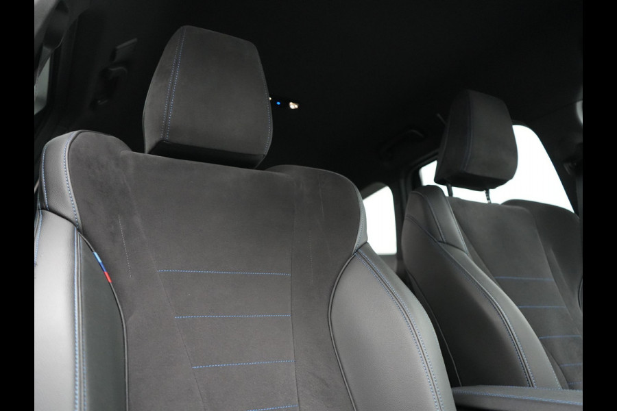 BMW X1 xDrive30e M Sport Plug In Hybrid 326pk Dealer O.H PHEV | Trekhaak Af Fabriek | Head Up | 360 Camera | Adaptive Cruise | Harman Kardon | Alcantara Sportstoelen Memory & Verwarmd | Apple Carplay | Navigatie | Sfeerverlichting |