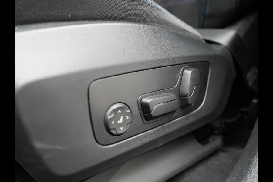 BMW X1 xDrive30e M Sport Plug In Hybrid 326pk Dealer O.H PHEV | Trekhaak Af Fabriek | Head Up | 360 Camera | Adaptive Cruise | Harman Kardon | Alcantara Sportstoelen Memory & Verwarmd | Apple Carplay | Navigatie | Sfeerverlichting |
