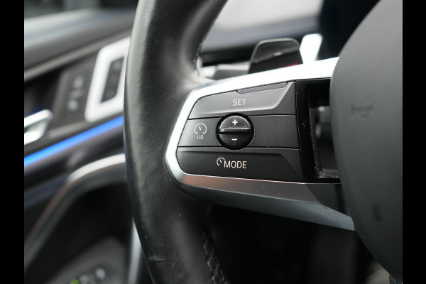 BMW X1 xDrive30e M Sport Plug In Hybrid 326pk Dealer O.H PHEV | Trekhaak Af Fabriek | Head Up | 360 Camera | Adaptive Cruise | Harman Kardon | Alcantara Sportstoelen Memory & Verwarmd | Apple Carplay | Navigatie | Sfeerverlichting |