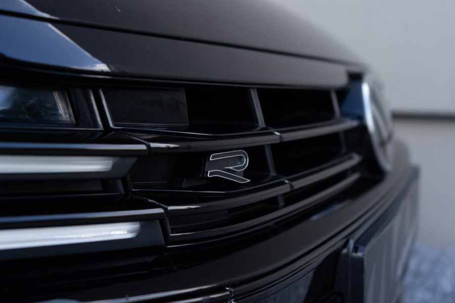 Volkswagen Arteon Shooting Brake 1.4 TSI eHybrid R-Line / Virtual Cockpit/ Head-up Display/ Adaptive Cruise Control/ Trekhaak/ Panoramadak/ 200kW (272PK)