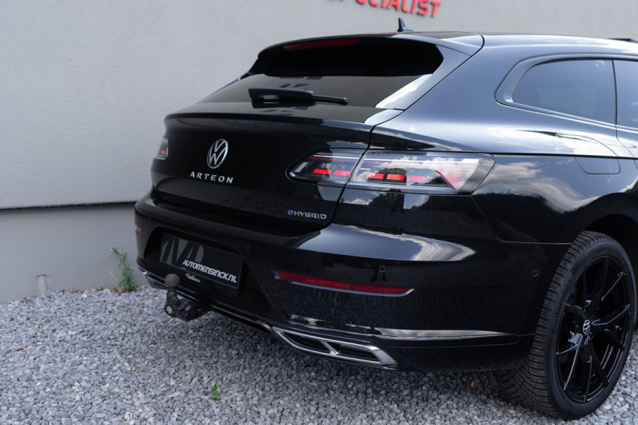 Volkswagen Arteon Shooting Brake 1.4 TSI eHybrid R-Line / Virtual Cockpit/ Head-up Display/ Adaptive Cruise Control/ Trekhaak/ Panoramadak/ 200kW (272PK)