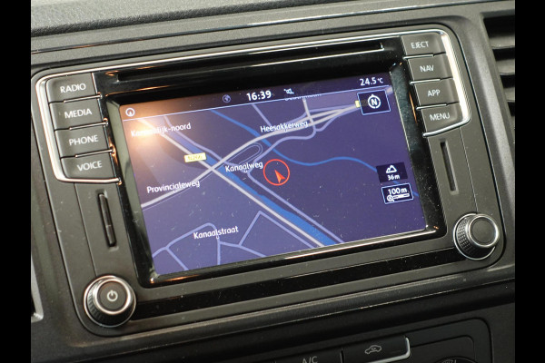 Volkswagen Transporter 150pk automaat L2 Comfortline Executive + Trekhaak Navigatie Apple Carplay Sortimo inbouw Euro6 2-zits