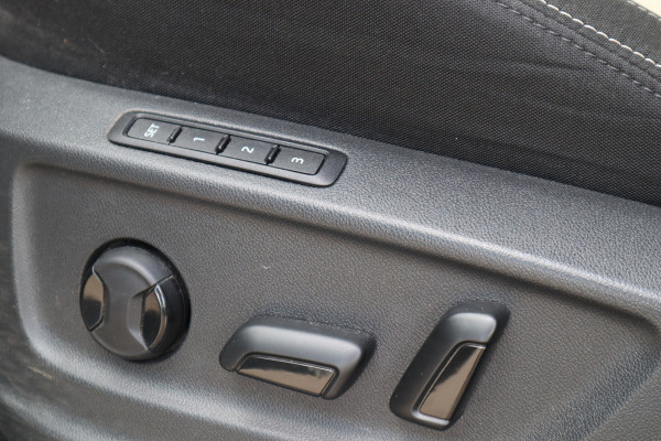 Škoda Karoq 1.0 TSI Business Edition Plus | Camera | Stoelverwarming + elektr. verstelbaar | Navi |