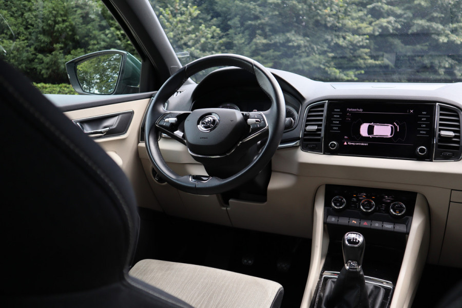 Škoda Karoq 1.0 TSI Business Edition Plus | Camera | Stoelverwarming + elektr. verstelbaar | Navi |