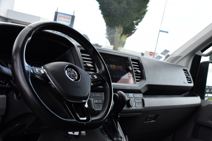 Volkswagen Crafter 35 2.0 TDI L3H3 Highline PB Edition Cruise, Camera, Carplay, 177pk, LED, Automaat, Leder, Multimedia, Uniek!