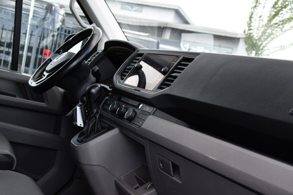Volkswagen Crafter 35 2.0 TDI L3H3 Highline PB Edition Cruise, Camera, Carplay, 177pk, LED, Automaat, Leder, Multimedia, Uniek!
