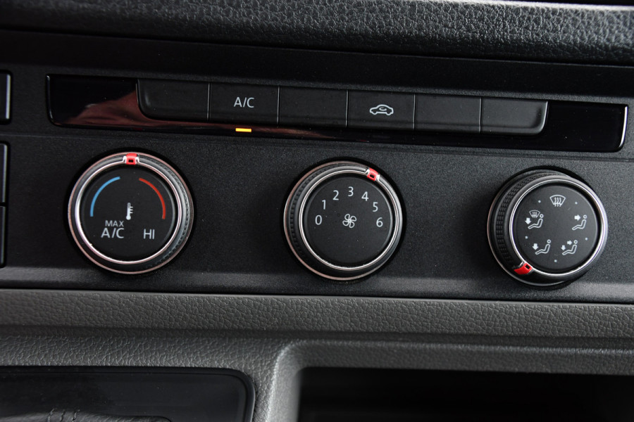 Volkswagen Crafter 35 2.0 TDI L3H3 Highline PB Edition Cruise, Camera, Carplay, 177pk, LED, Automaat, Leder, Multimedia, Uniek!