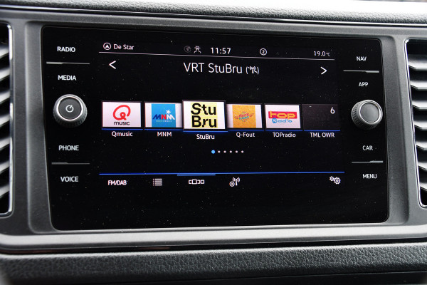 Volkswagen Crafter 35 2.0 TDI L3H3 Highline PB Edition Cruise, Camera, Carplay, 177pk, LED, Automaat, Leder, Multimedia, Uniek!