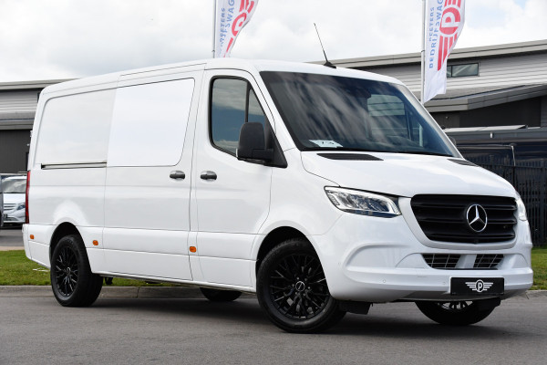 Mercedes-Benz Sprinter 319 V6 3.0 CDI L2H1 PB Edition 360 Camera, carplay, Standkachel, LED, Multimedia, Sensoren, Automaat, Trekhaak, Uniek!