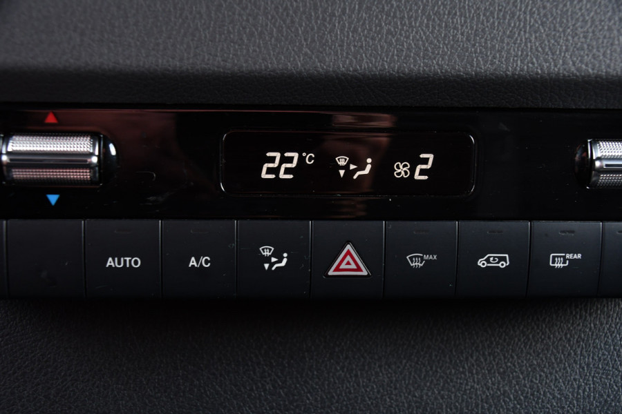 Mercedes-Benz Sprinter 319 V6 3.0 CDI L2H1 PB Edition 360 Camera, carplay, Standkachel, LED, Multimedia, Sensoren, Automaat, Trekhaak, Uniek!