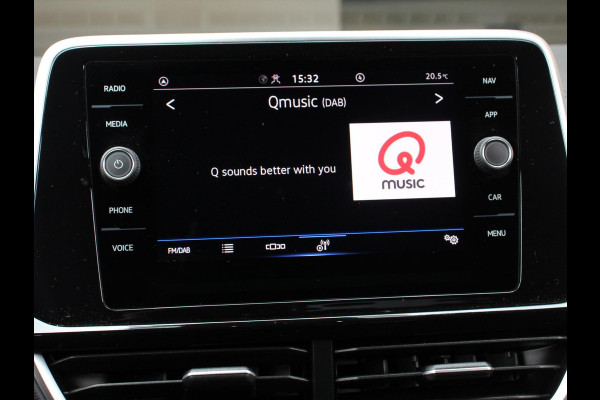 Volkswagen T-Roc 1.5 TSI 150pk DSG R-Line | Navigatie | Apple Carplay/Android Auto | Parkeersensoren | Camera | Adaptive Cruise Control | Elektrische achterklep | Stoel- en stuurverwarming | Climate Control | Ledverlichting | Virtual Cockpit