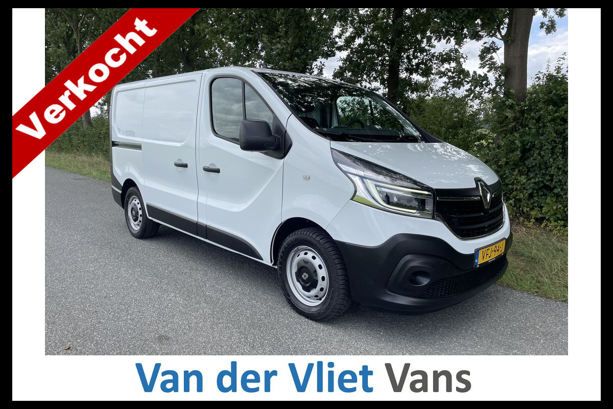 Renault Trafic 2.0 dCi 120pk E6 R-link 3-zits Lease €246 p/m Airco, Navi, PDC, Trekhaak, Imperiaal, Cruise controle, onderhoudshistorie aanwezig