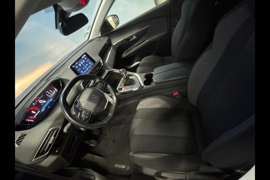 Peugeot 5008 PureTech Blue Lease Executive 7-Persoons