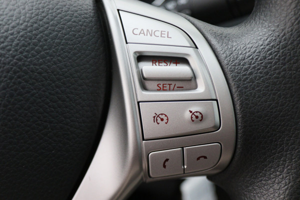 Nissan QASHQAI 1.2 Visia Apple Carplay, Cruise, Airco, Bluetooth, 17"