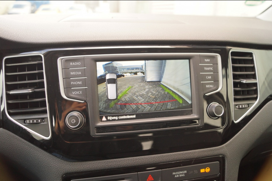 Volkswagen Golf Sportsvan 1.6 TDI 110pk DSG Connected Series -ECC-CAM-NAVI-