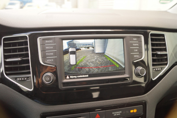 Volkswagen Golf Sportsvan 1.6 TDI 110pk DSG Connected Series -ECC-CAM-NAVI-