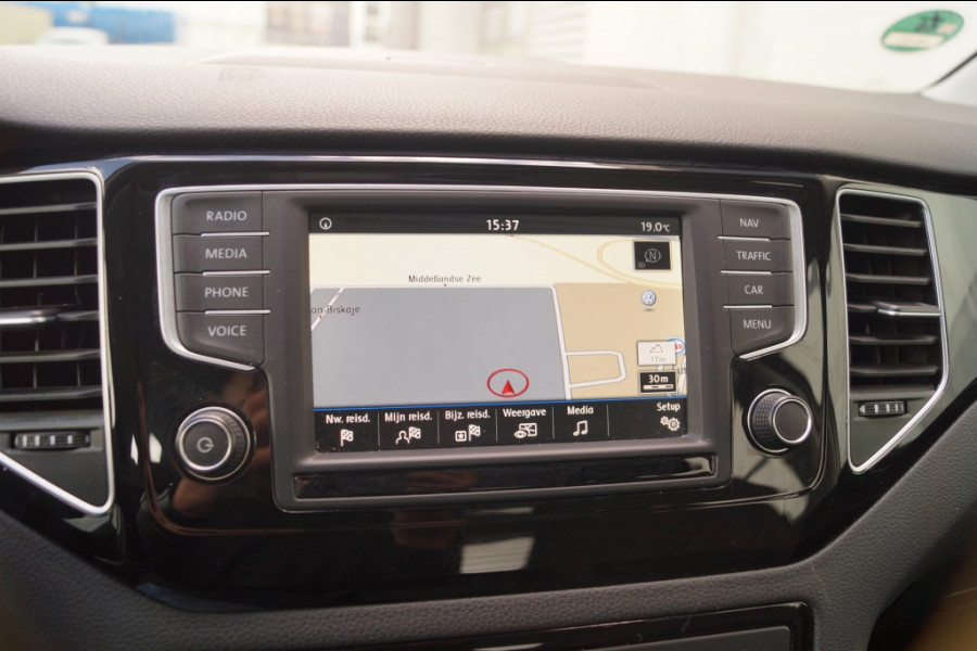 Volkswagen Golf Sportsvan 1.6 TDI 110pk DSG Connected Series -ECC-CAM-NAVI-