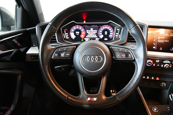 Audi A1 SPORTBACK 30 TFSI Advanced S-edition