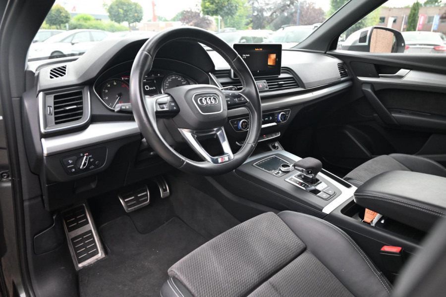 Audi SQ5 3.0 TFSI Quattro 354 PK Trekhaak Camera Side-Assist LED 20''