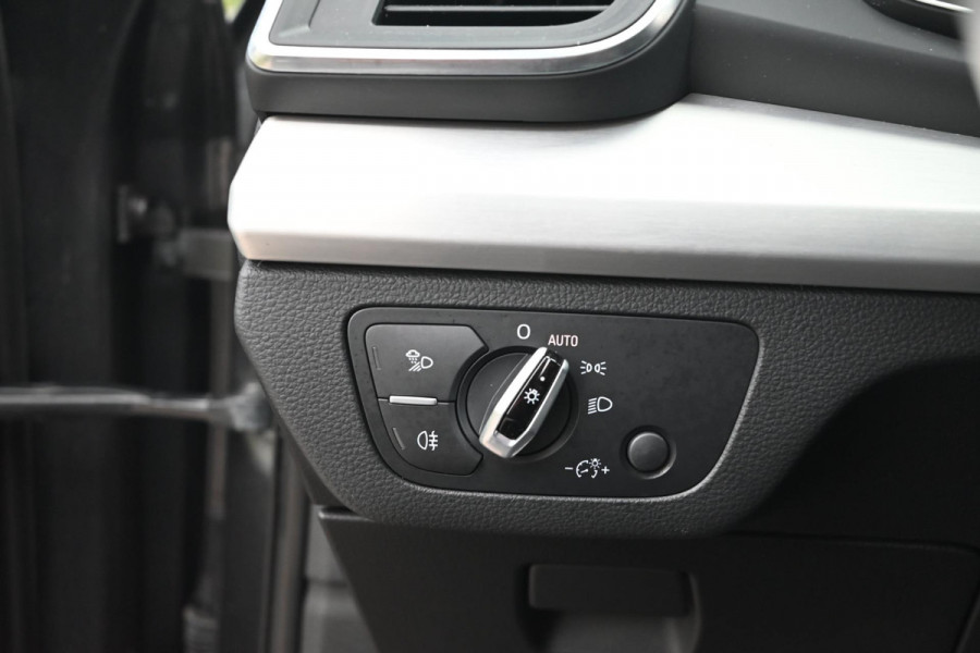 Audi SQ5 3.0 TFSI Quattro 354 PK Trekhaak Camera Side-Assist LED 20''