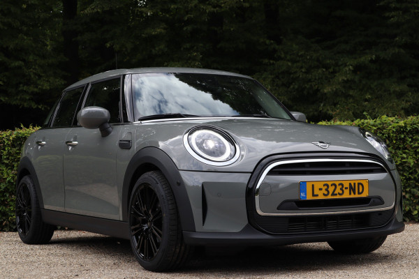 MINI Mini 1.5 One Essential | 5drs. | Achteruitrijcamera | Navi | ACC |