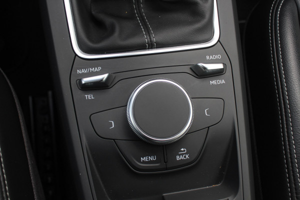 Audi Q2 1.4 TFSI CoD Launch Edition / Trekhaak / Navigatie / Parkeerhulp V+A / 19'' / Sfeerverlichting / LED Koplampen / Half leder / DAB / Cruise Control
