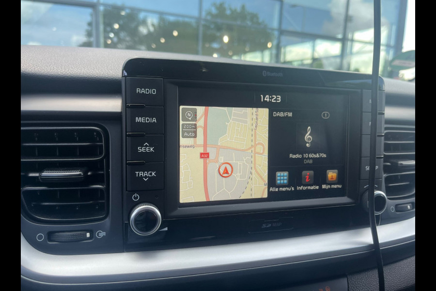 Kia Stonic 1.0 T-GDi DynamicPlusLine / Camera / Navigatie / 17'' / Keyless / Bluetooth / DAB / Cruise Control
