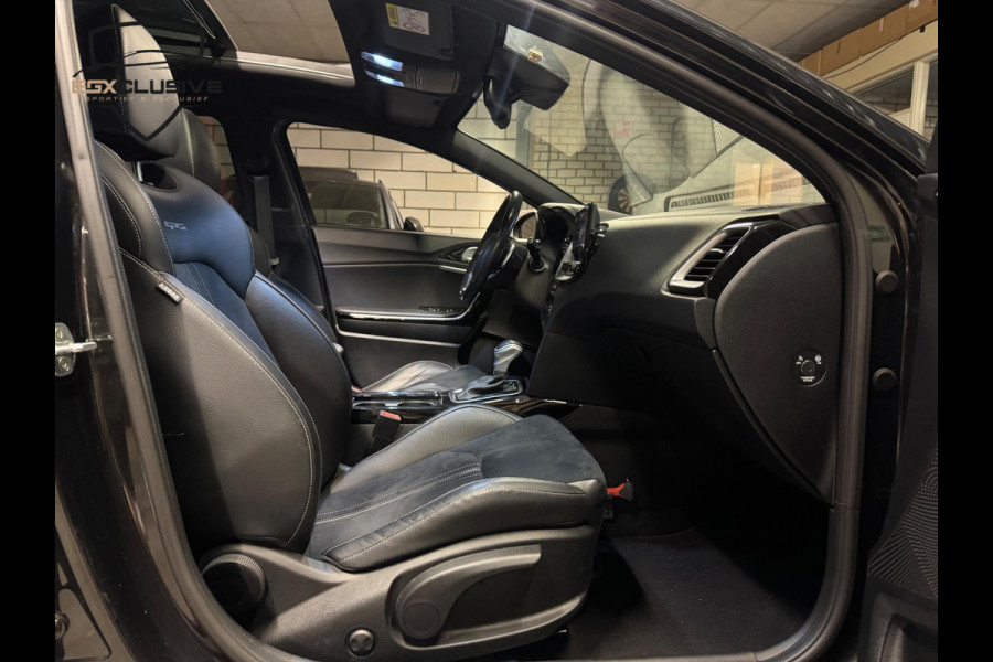 Kia Ceed 1.5 T-GDI GT-Line Pano/Virtual/Blindspot/Keyless go-entry/ Full option