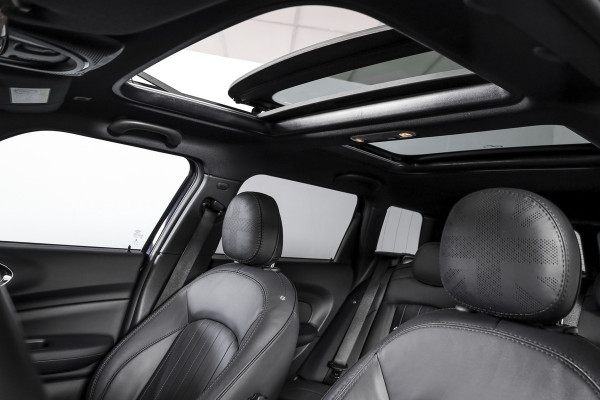 MINI Clubman 2.0 Cooper S Hammersmith 192 PK - Automaat | S/K Panodak | Adapt.Cruise | Harman/Kardon | Stoelverw. | PDC | Camera | NAV+App.Connect | ECC | LM 19" |