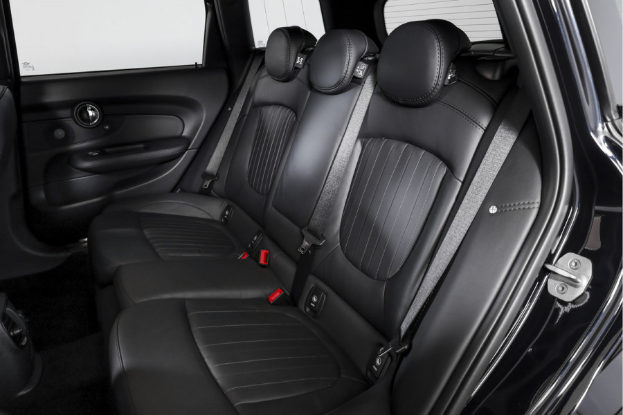 MINI Clubman 2.0 Cooper S Hammersmith 192 PK - Automaat | S/K Panodak | Adapt.Cruise | Harman/Kardon | Stoelverw. | PDC | Camera | NAV+App.Connect | ECC | LM 19" |